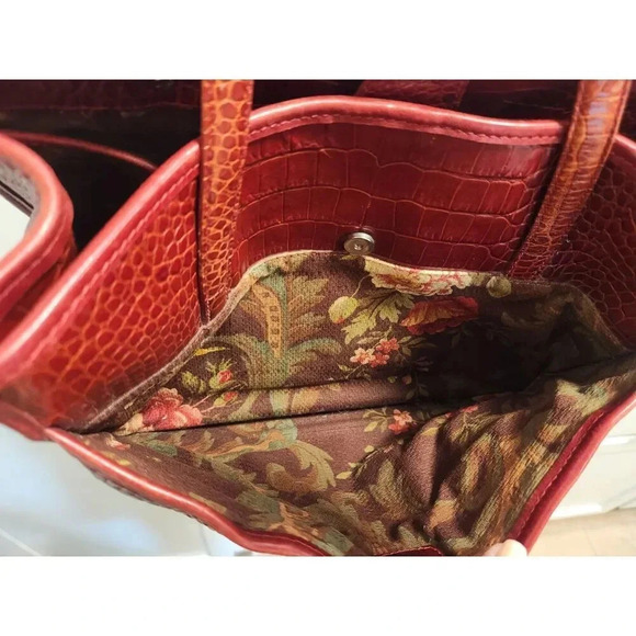 Vintage Brighton Croc Embossed Patent Double-Heart Structured Shoulder Bag - Picture 6 of 15